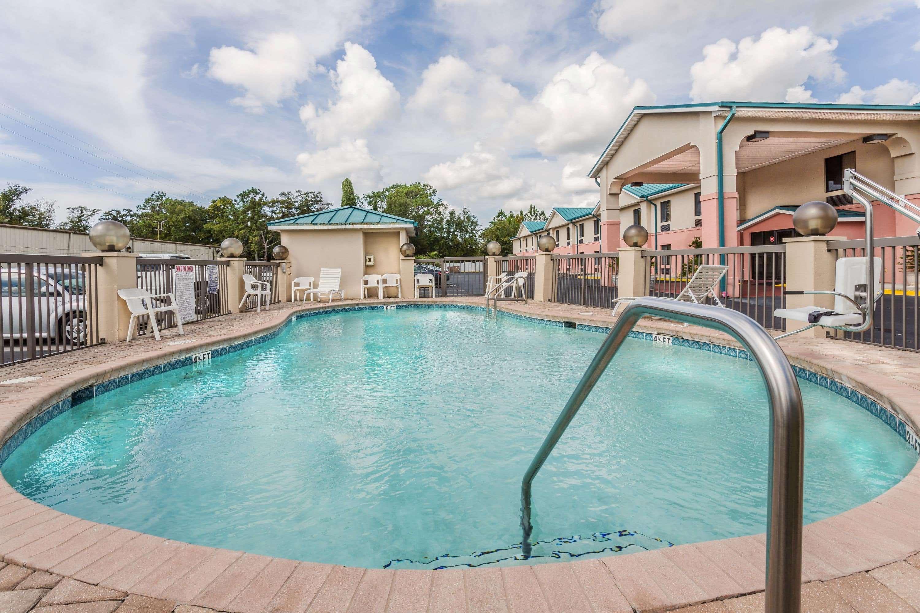Days Inn By Wyndham Panama City/Callaway Buitenkant foto